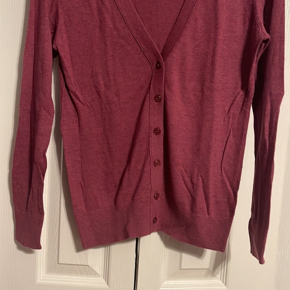 LOFT long sleeve button down v neck cardigan in burgundy size XSP NWOT - Picture 5 of 6